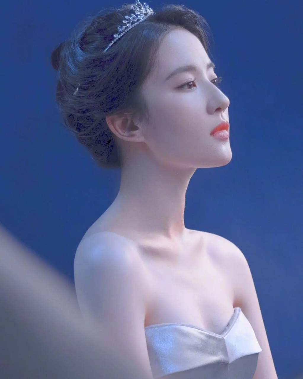 女明星侧脸照,你更喜欢哪一个?