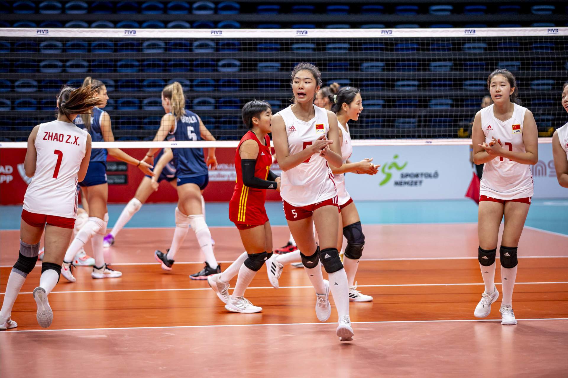 【u19女排世锦赛中国0:3阿根廷】  u19女排世锦赛第9名争夺战  中国