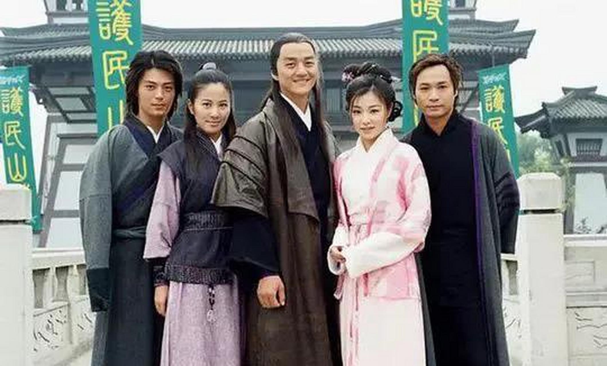 里的十大武功高手: 10,段天涯 9,柳生旦马守 8,归海一刀 7,曹正淳 6