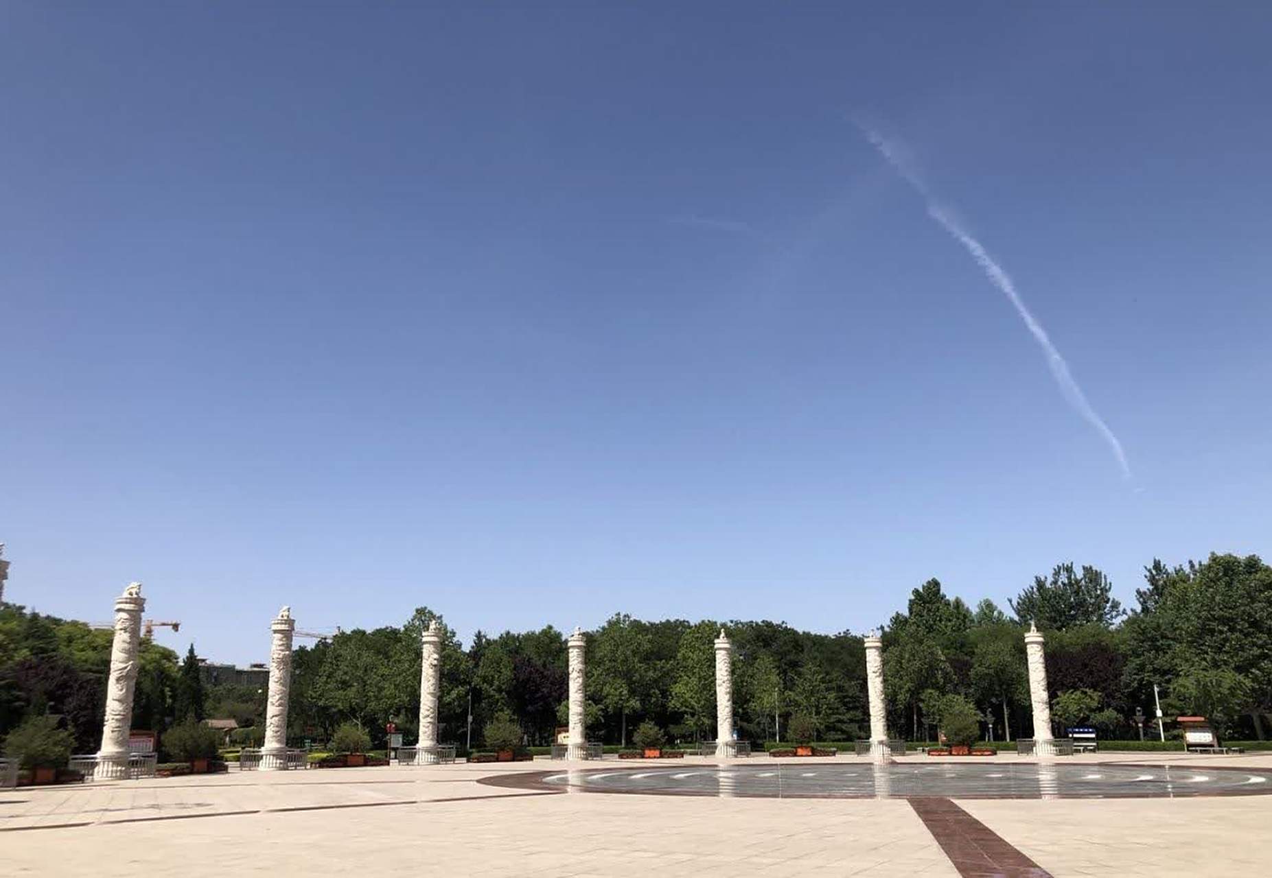 【石家庄海山公园】   海山公园位于鹿泉区北斗路与海山街交叉口东北