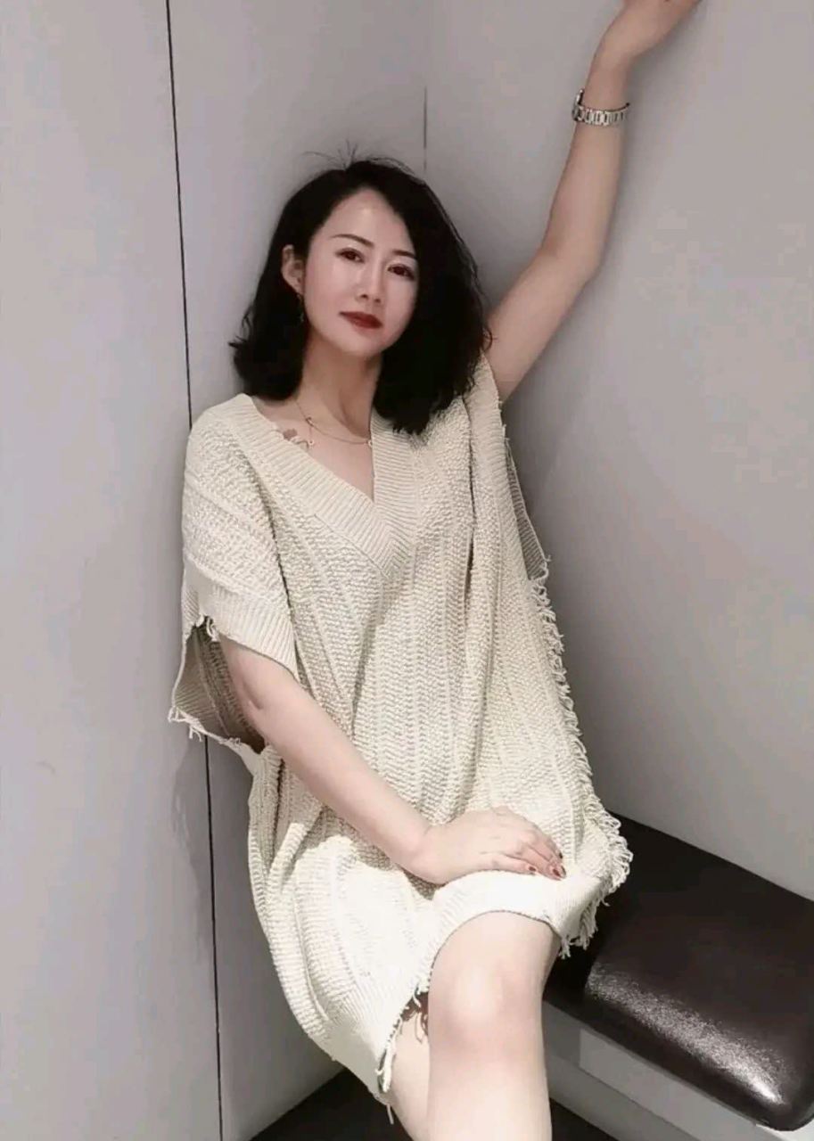 这样身材的阿姨是你心目中女神的标准吗?