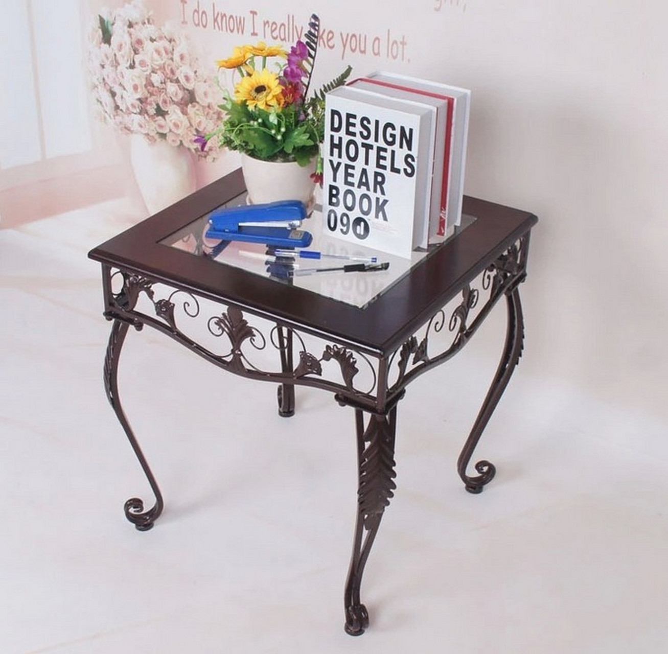 好久没发网红铁艺家具了,今天发两款铁艺小茶几,看看有喜欢的没?