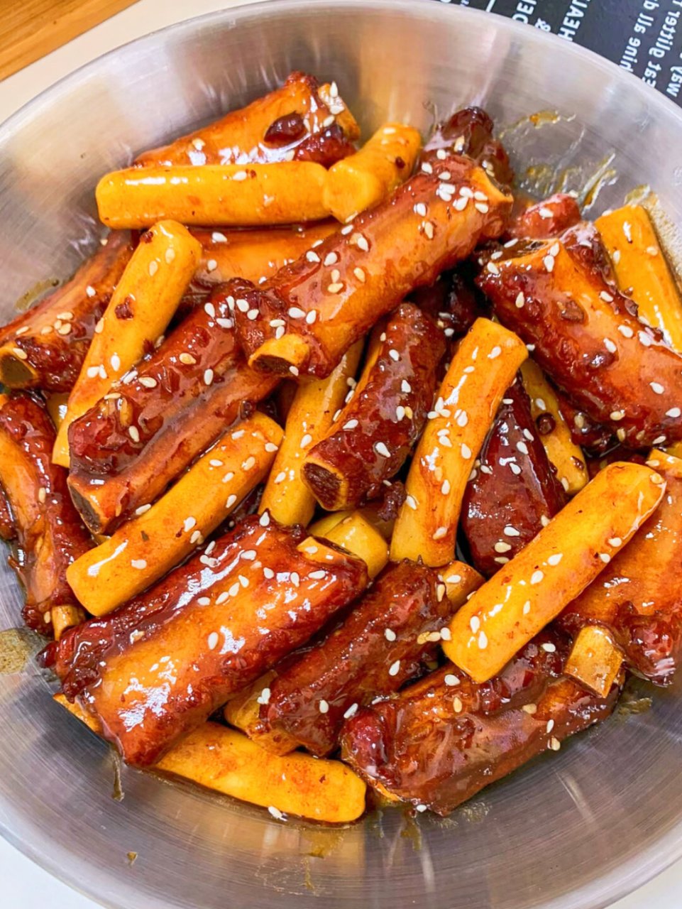 吹爆这个可乐排骨烧年糕好吃到舔手指