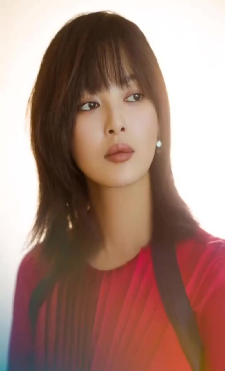 明星辛芷蕾的嘴唇是天生还是整容,一张高级脸,网友直呼性感女神