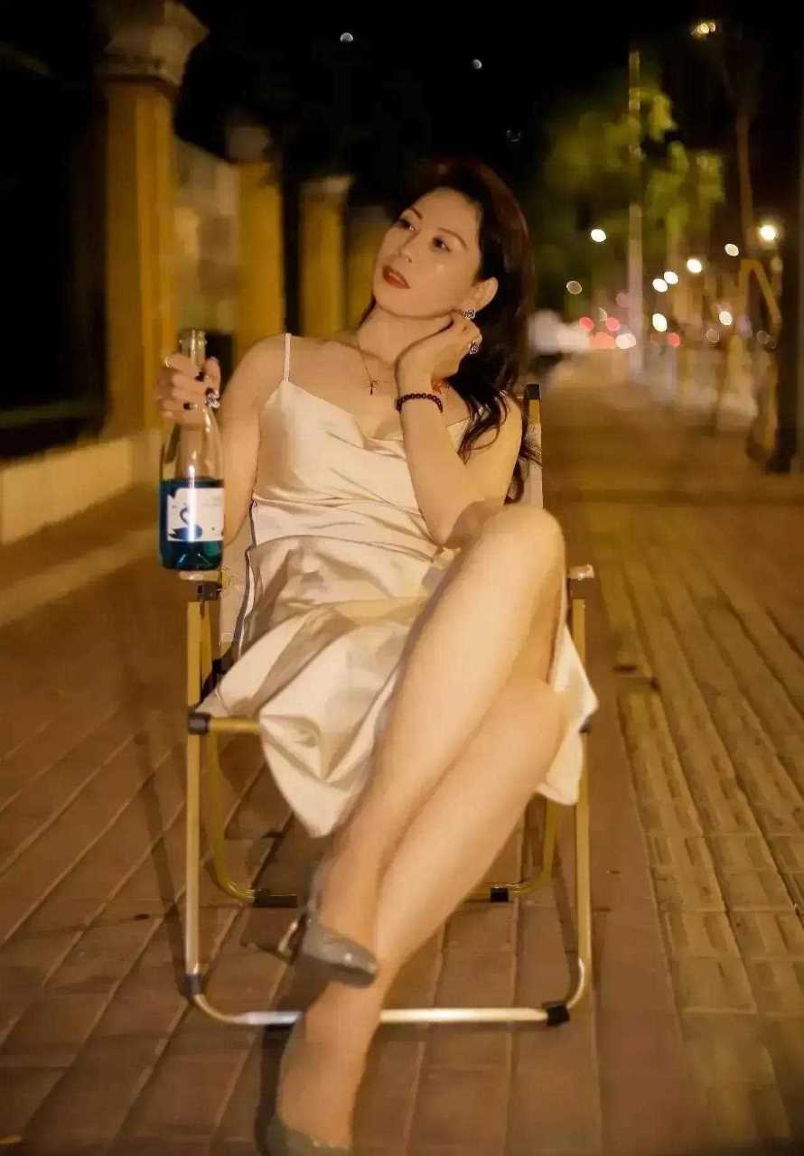 虽徐娘半老,但风韵犹存![灵光一闪]