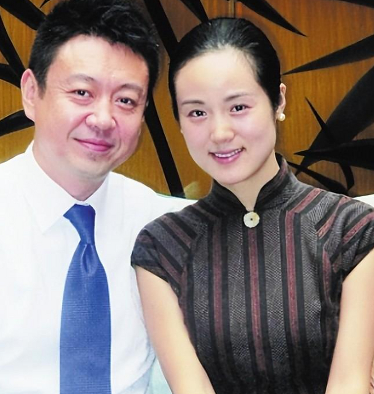 央视名嘴杨柳:事业巅峰辞职,三婚娶小10岁歌唱家哈辉,47当父亲 说起