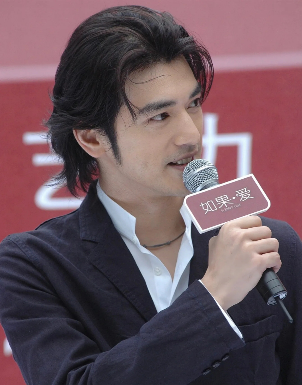 宋丹丹真是总说大实话,金城武简直就像是漫画里走出来的男主.