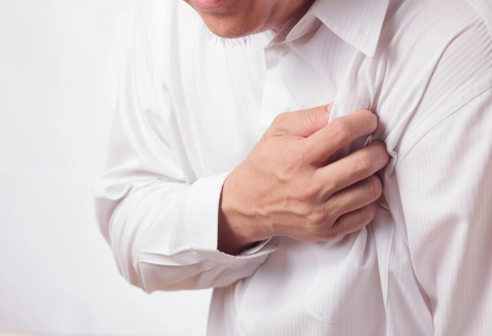 1,稳定型心绞痛 这种心绞痛疼痛通常是由于体力运动,或是情绪激动