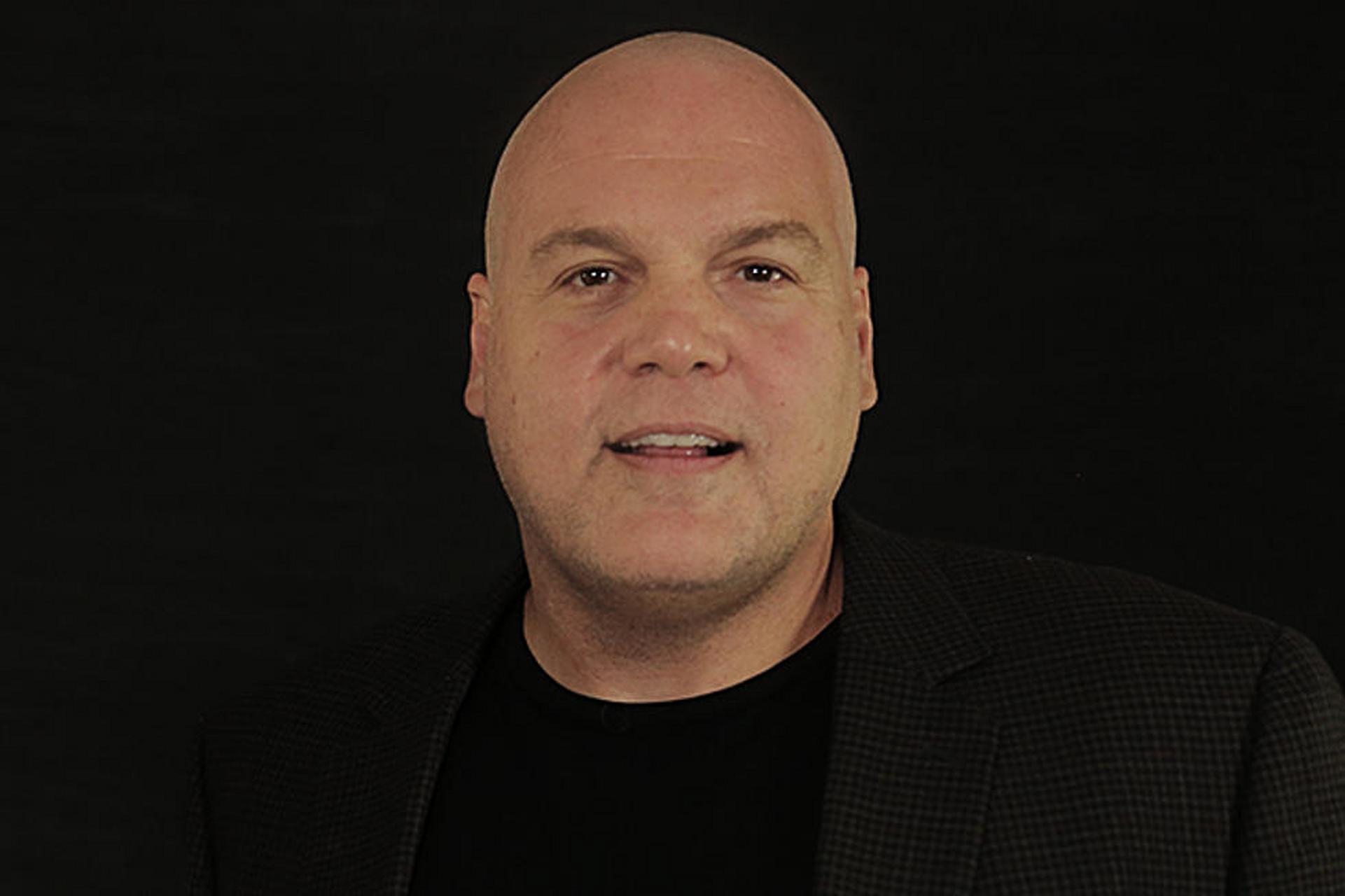 据newsweek报道,文森特·多诺费奥(金并扮演者)说漫威剧集《夜魔侠