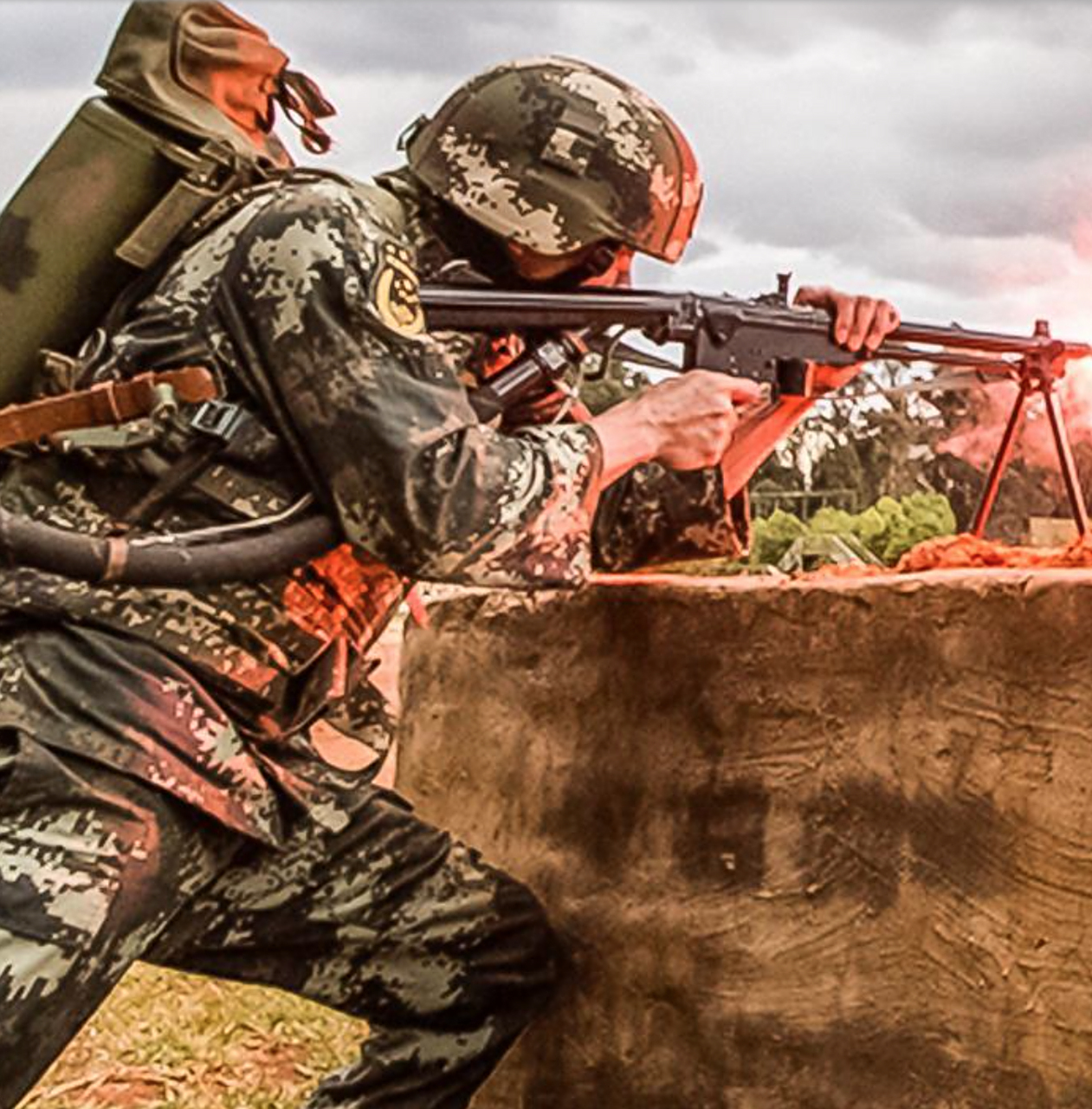 忠诚誓言铭心间, 誓死守护祖国山川