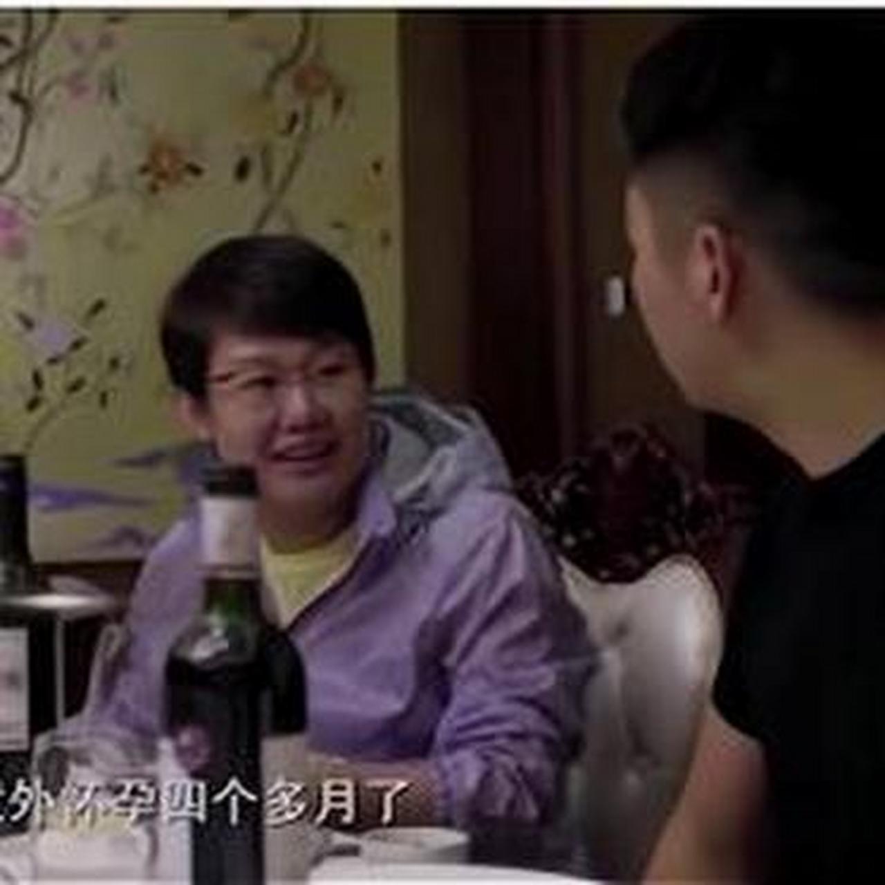 年薪千万的京东副总裁杜爽,在酒桌上当着央视节目组和高管的面,曝出