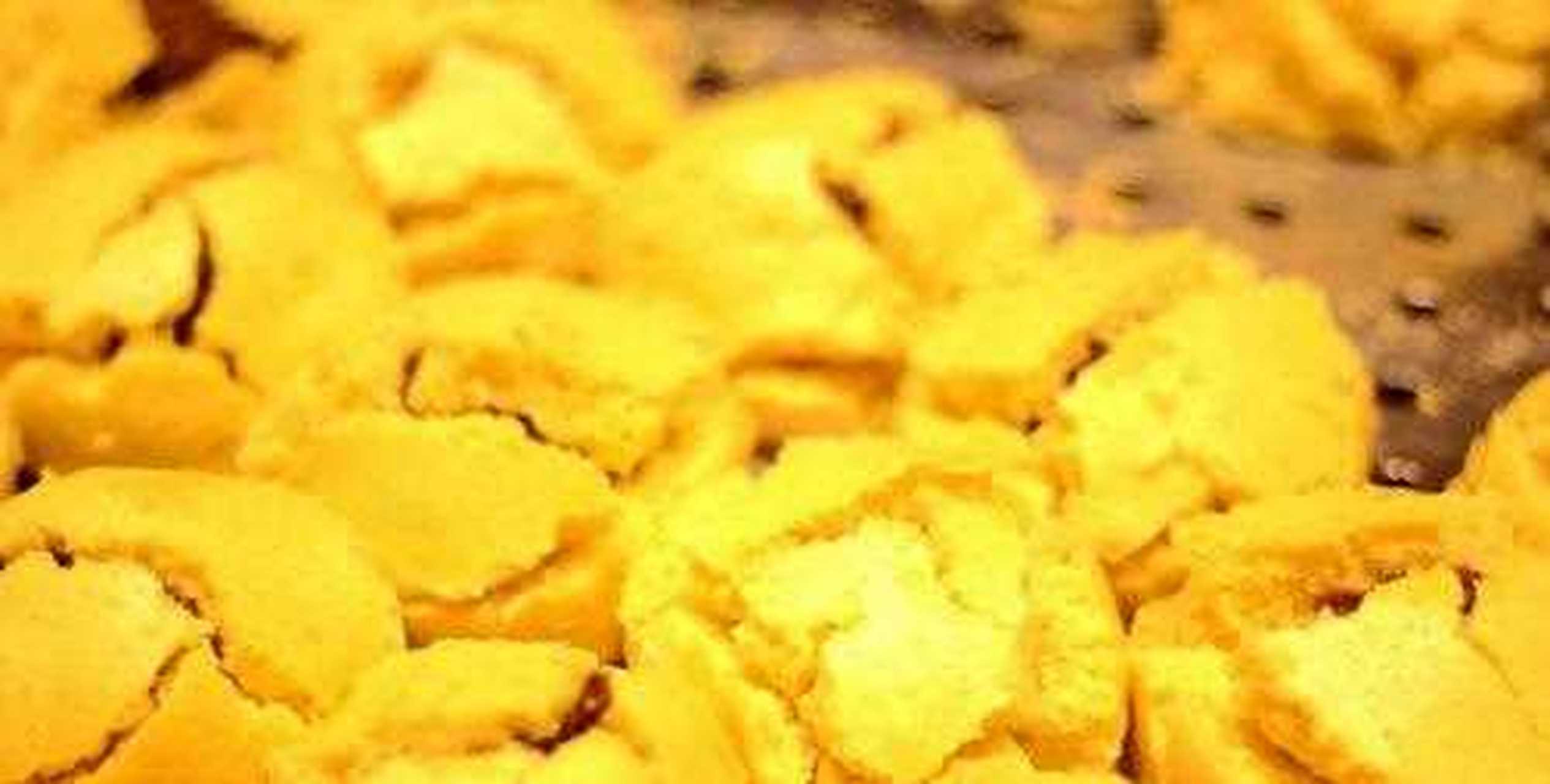 黄馍馍,酱猪手,酱鸡爪,沙棘汁,完美的早餐搭配.