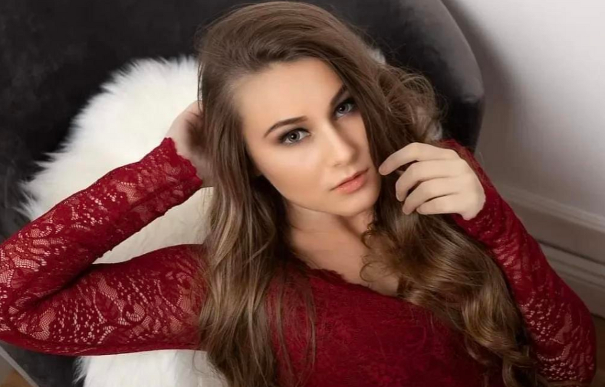 这样的医生病人都排几个月的队了,为何还要出去兼职? 维罗妮卡·穆里