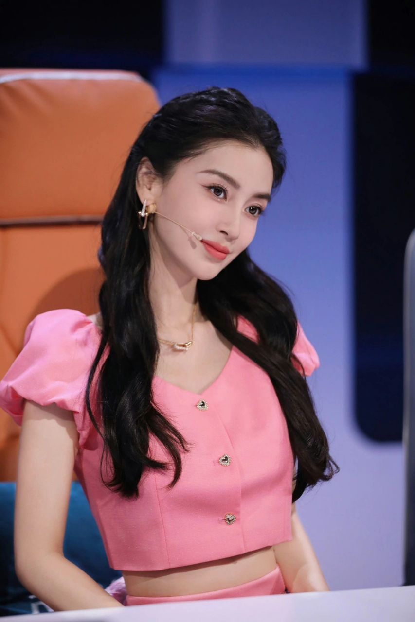 angelababy杨颖《听说很好吃》穿搭2则 angelababy杨颖《听说很好吃》