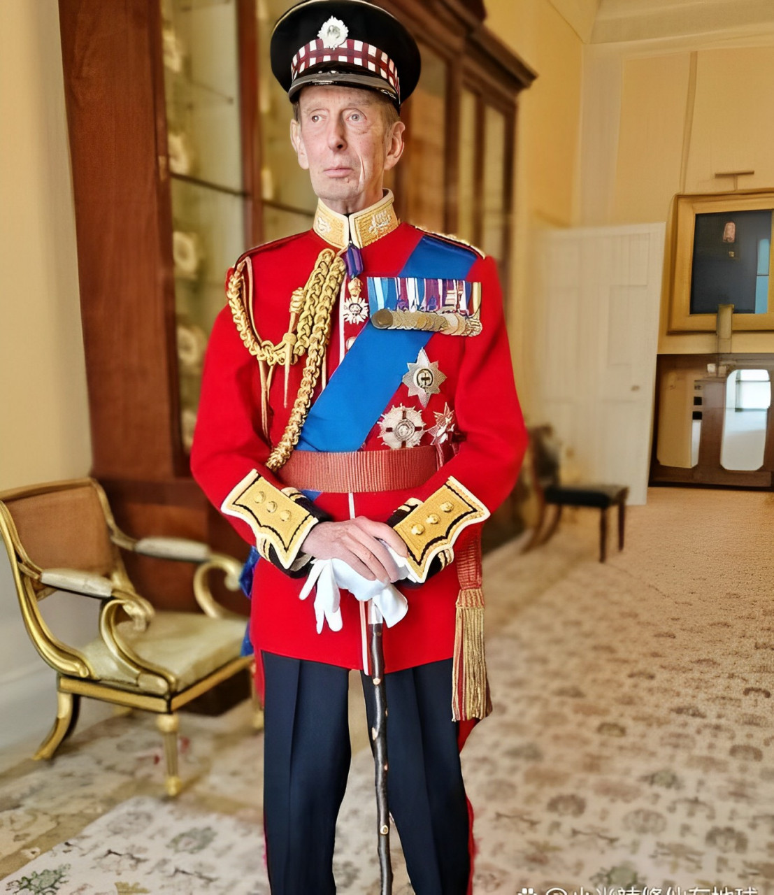 肯特公爵爱德华王子edward 王子自1974年起担任上校近50年,他收到了
