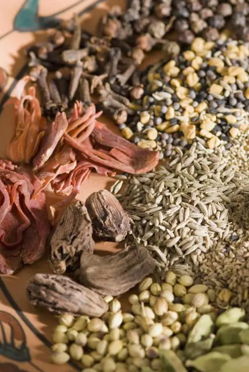 中药中,有许多天然的补肾良药,以下是其中常用的八种药材及其功效.