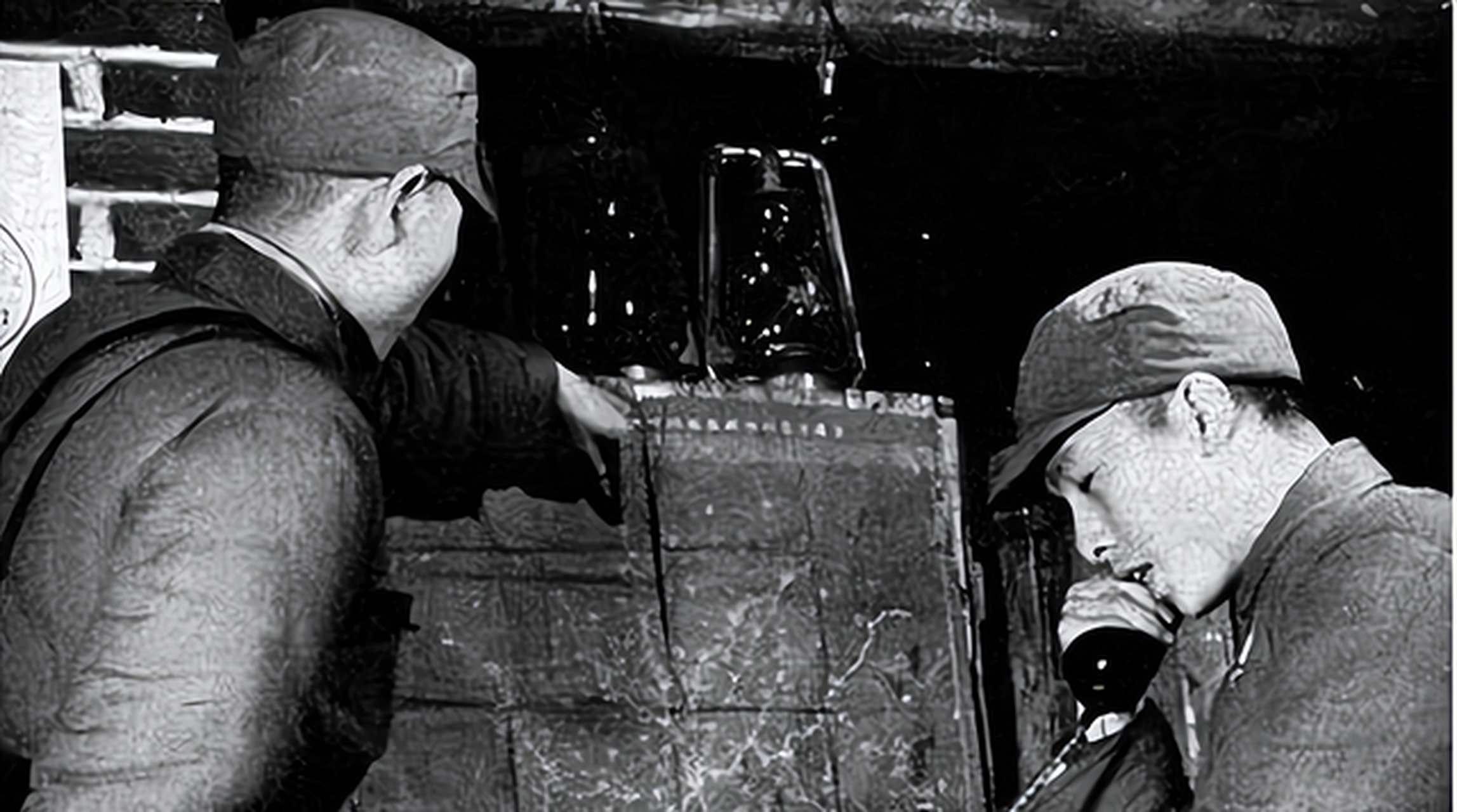 赵兰田做出战斗部署:十九团第一营负责扫清外围据点,第二,三营从城西