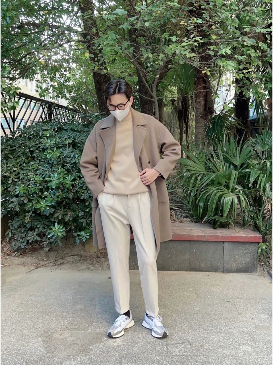 拒做油腻男从清爽轻熟穿搭做起 1 颜色非常好看的摩卡色双面羊毛呢韩