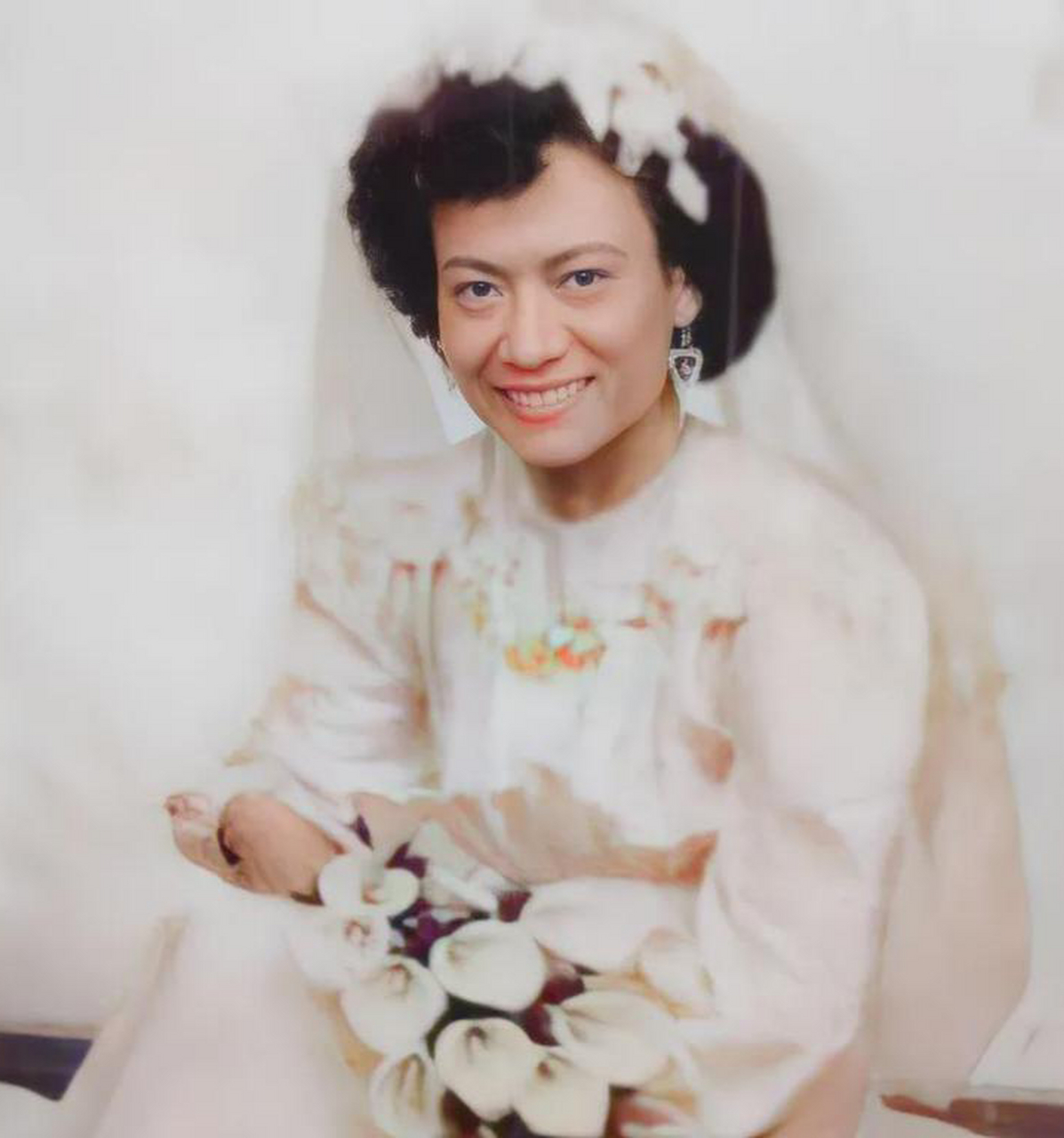 1955年,国军特务被男扮女装藏于上海的老照片!