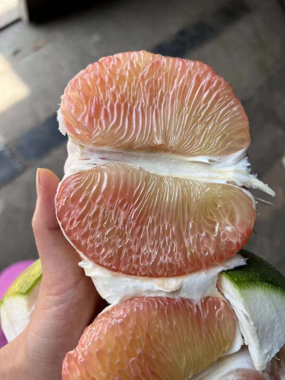 颜值代表, 嫩嫩粉粉的果肉颇具少女心, "柚"惑难挡的翡翠柚!