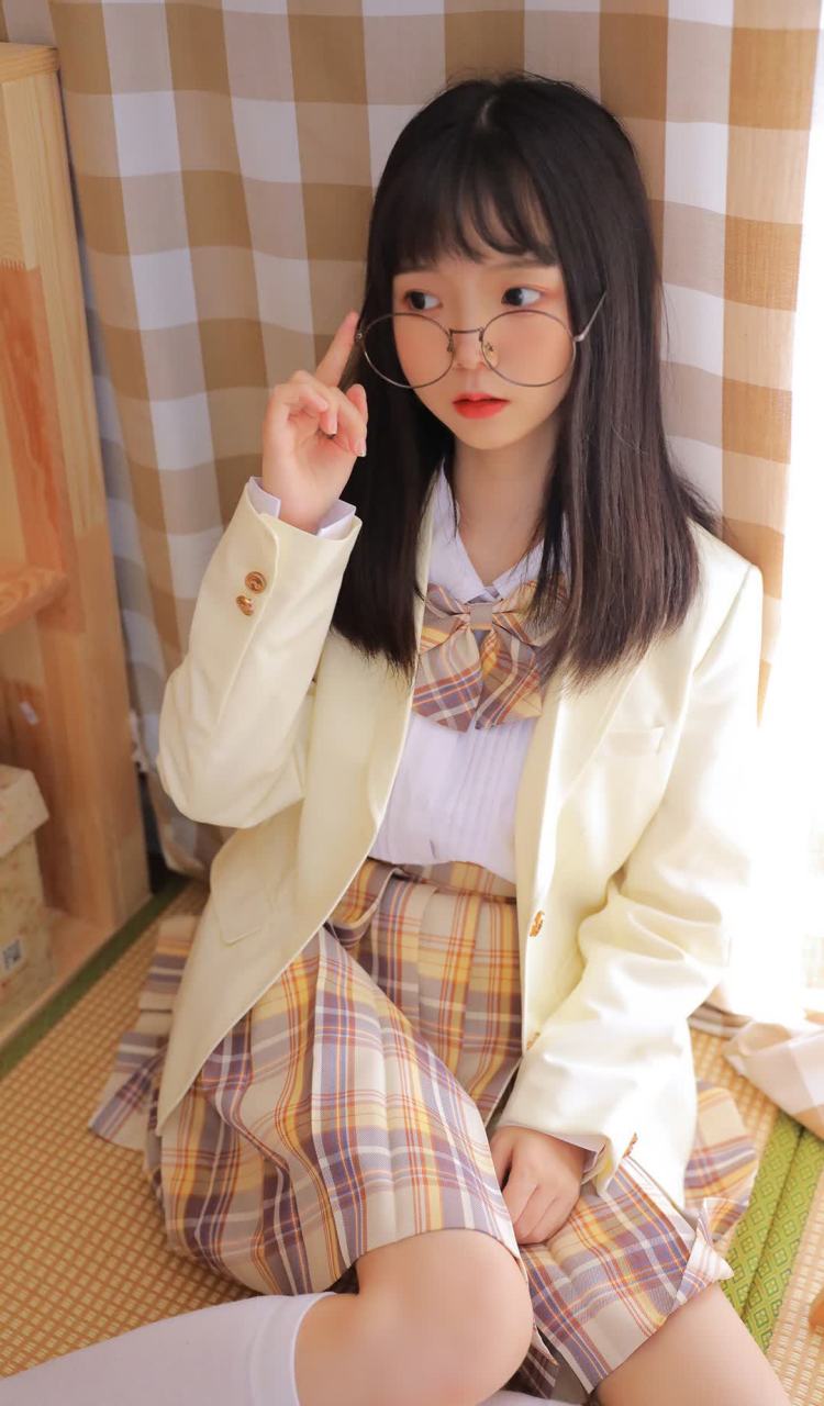 清纯可爱的校花少女唯美摄影[偷笑]愿您们一生健康快乐!