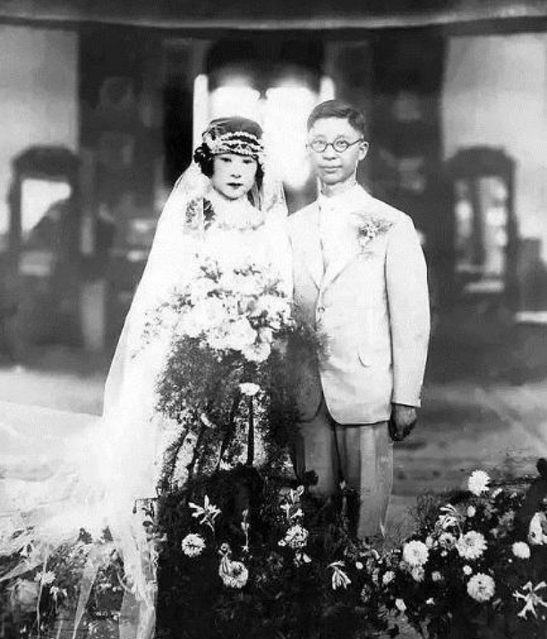 " 没想到,老舍说完后,二人相