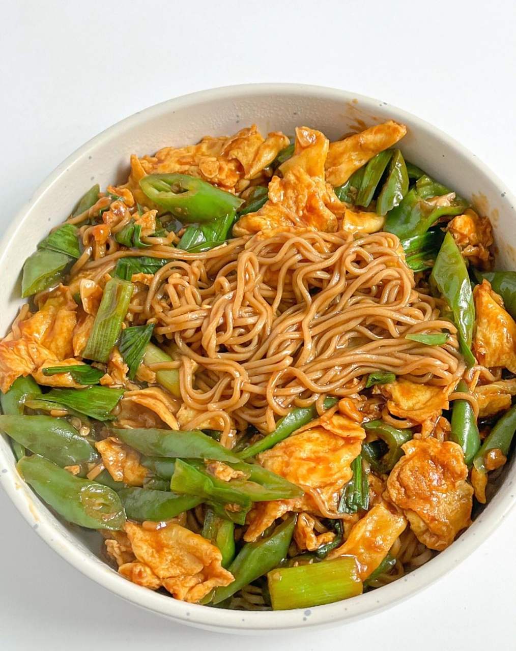 给你分享减脂餐|青椒鸡蛋焖面|||【青椒鸡蛋荞麦面】 ?