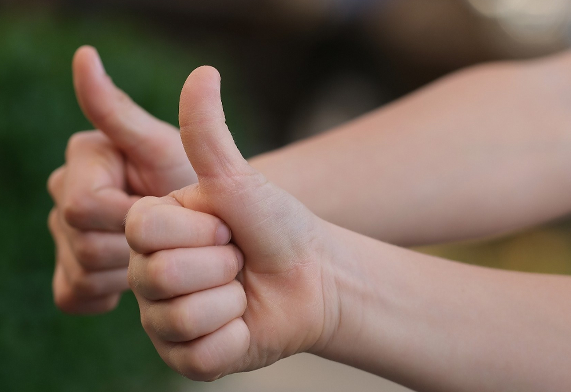 我的上司是一个好人,对下属嘘寒问暖关怀备至的那种.