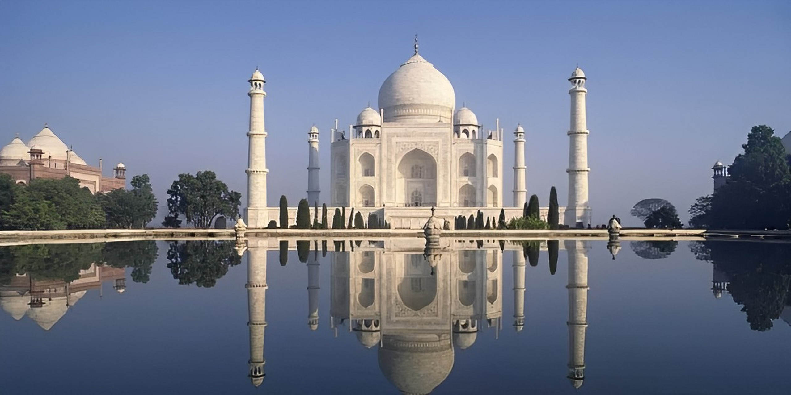 印度泰姬陵   泰姬陵山,印度的古迹之一世界文化遗产被选为"世界新