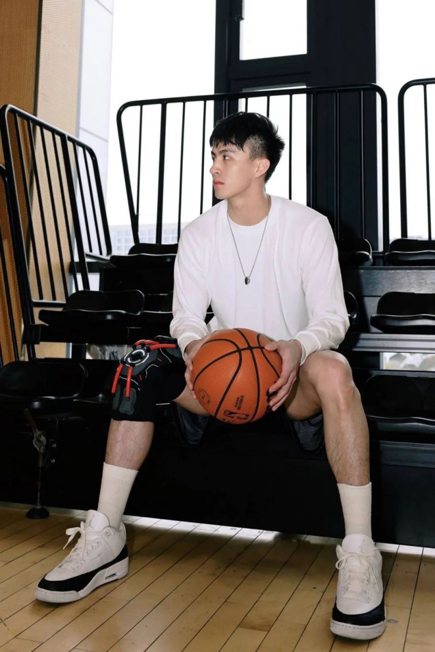 浙江大学192cm体育生,现在的学霸也这么卷!#帅哥# #体育生