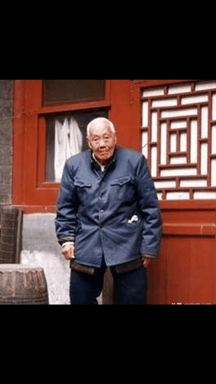 gif创作人# 中国最后一位太监孙耀庭,在生前曾接受过最后一次采访.