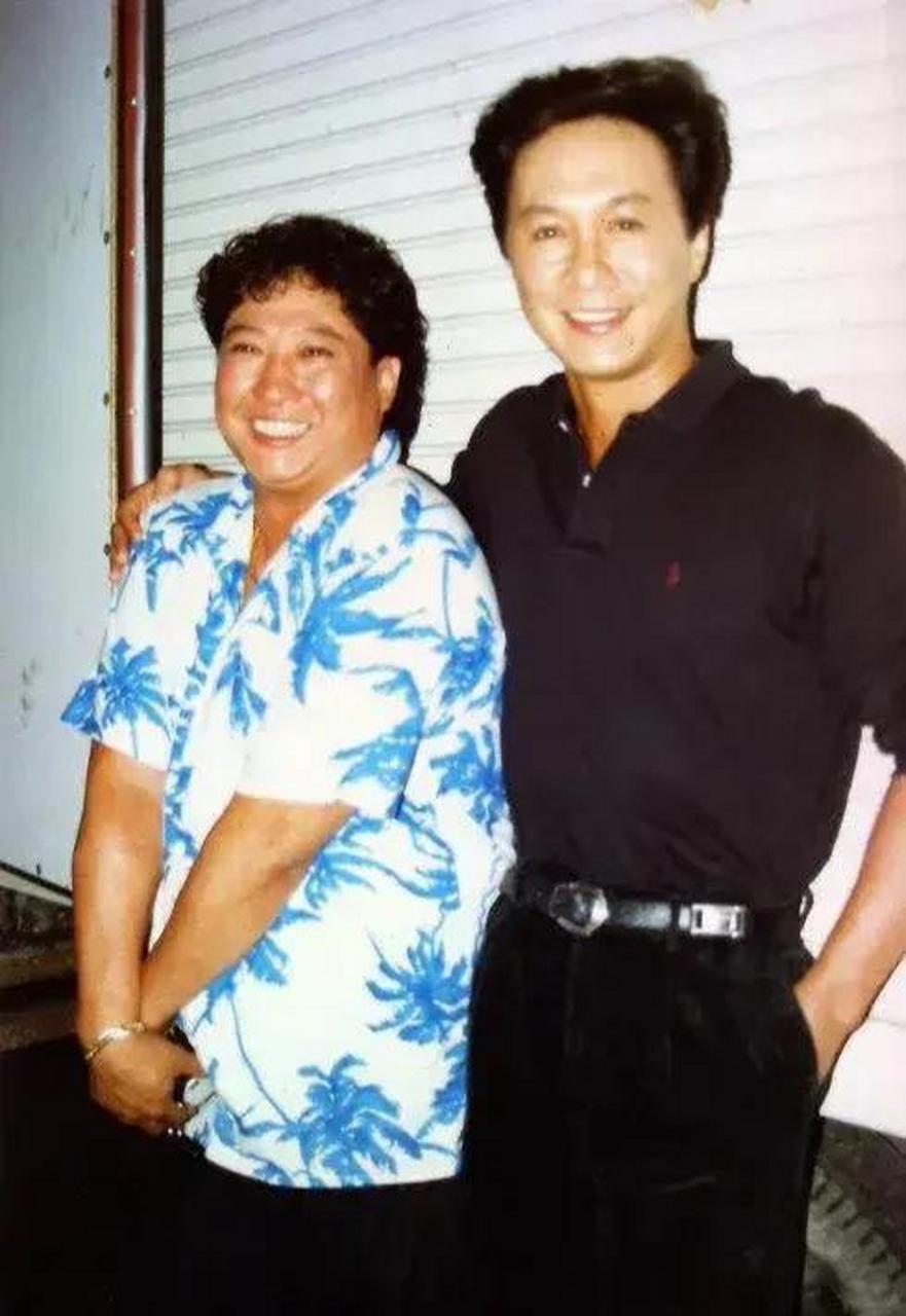 在上世纪80年代的香港,许冠杰和李小龙被视为同一级别的电影巨头.