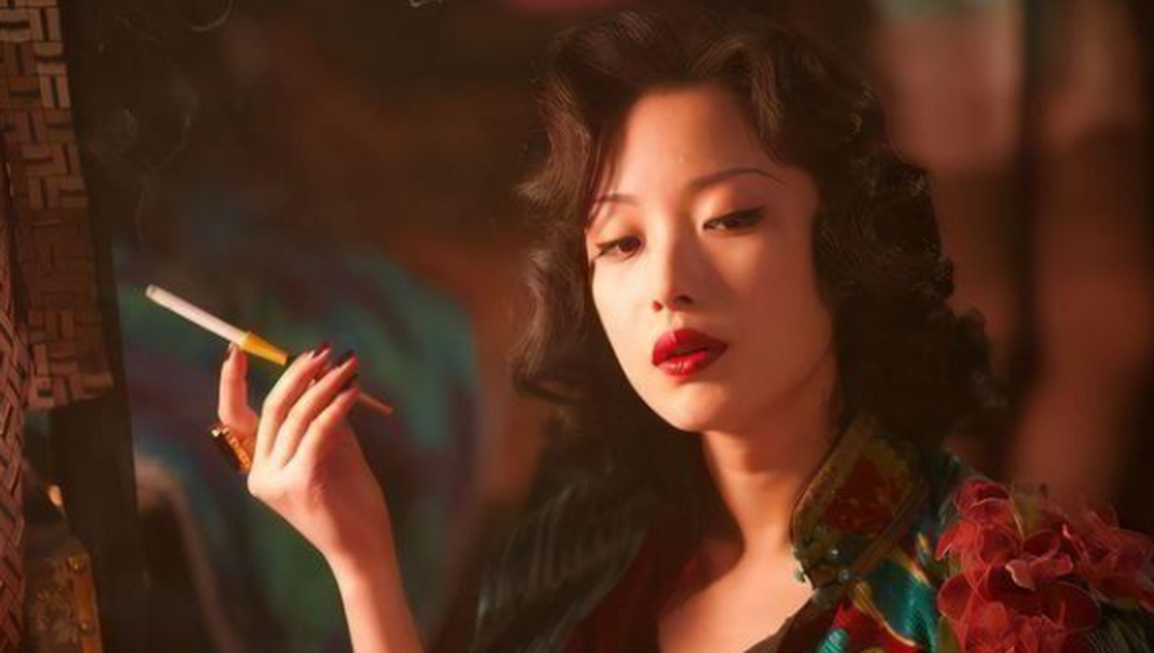 1992年,贾平凹在办公室跟一位姓夏的女演员偷情,被妻子抓个现行,妻子