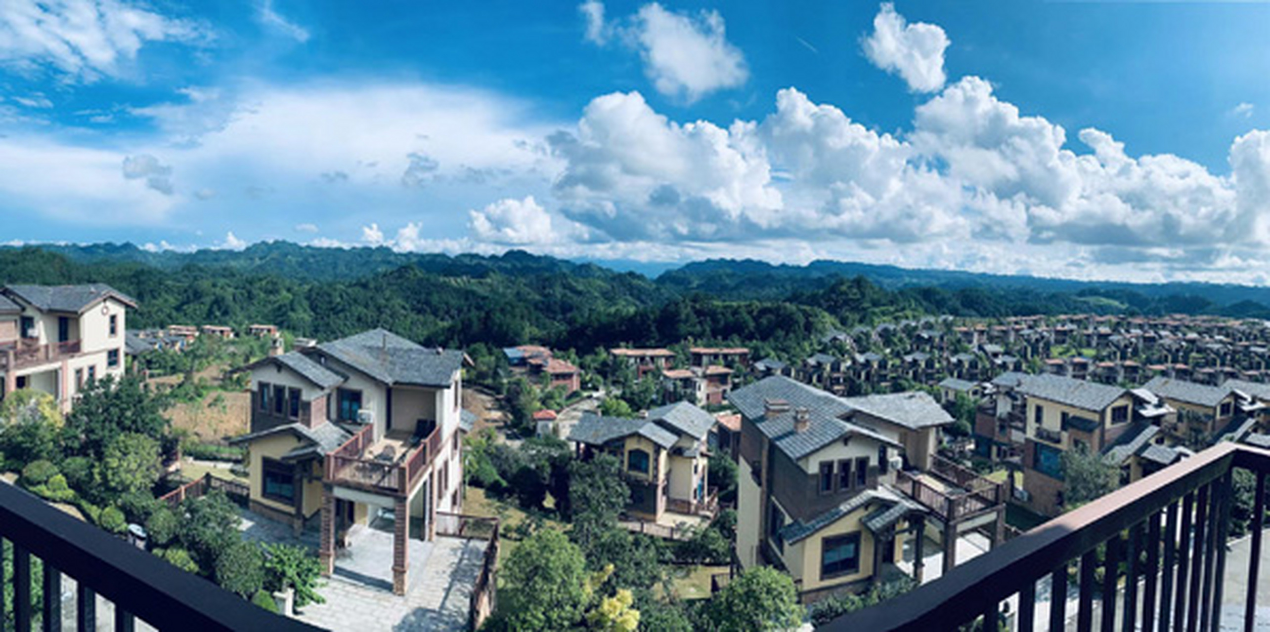 张家界山顶住宿景区图片