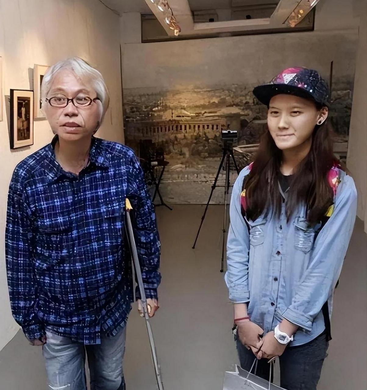 随后,女友林靖恩深夜悲痛发文,言语中透露出不舍,七个月前,男友就