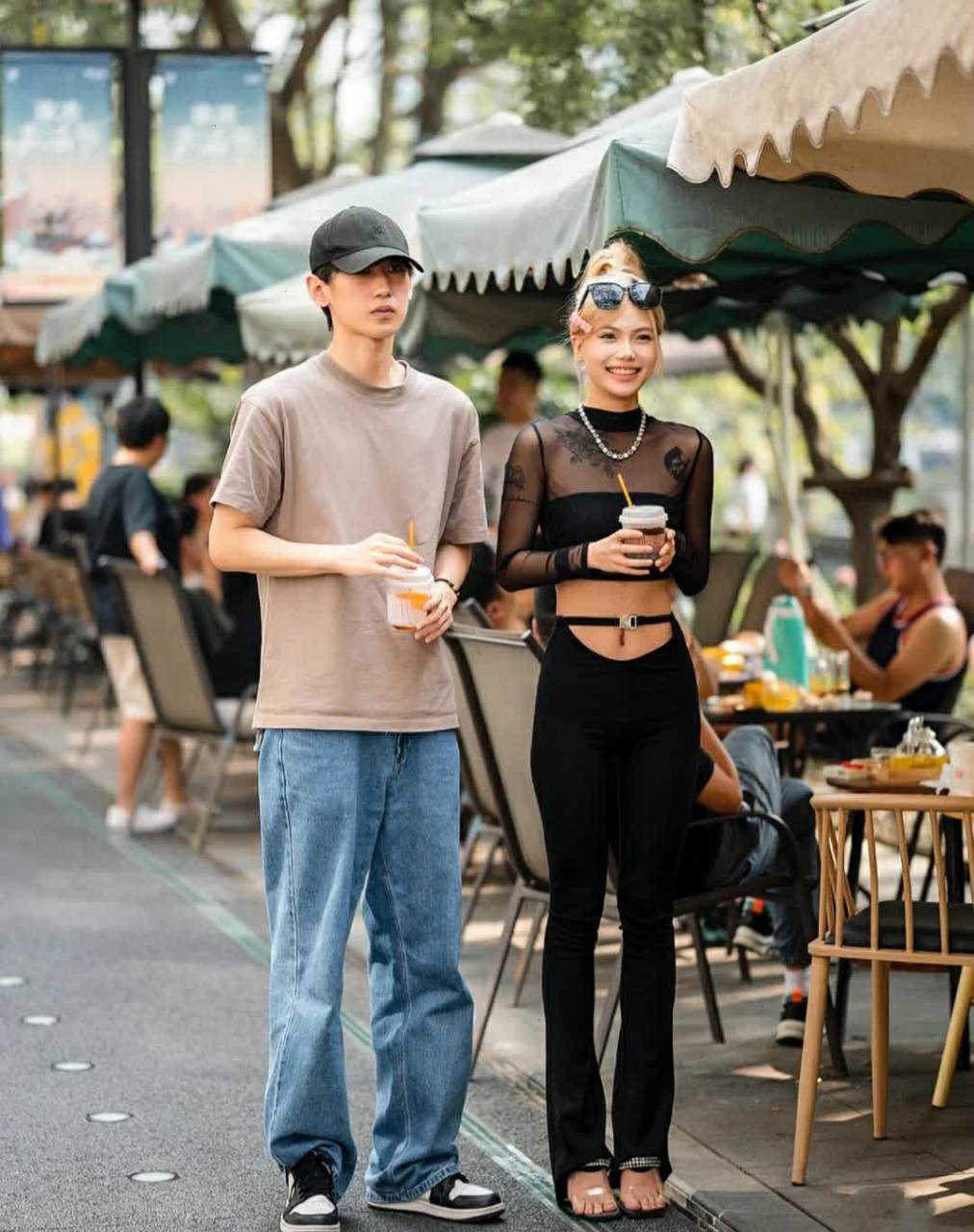 春熙路太古里街拍合集. 是不是被帅哥美女惊艳到了呢?