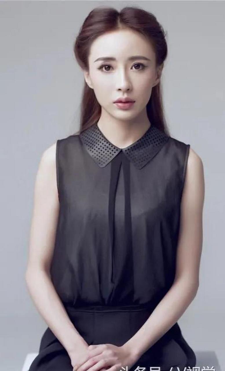 谢大脚悲剧重演,女星李羲儿在云南遭遇车祸,祈愿平安