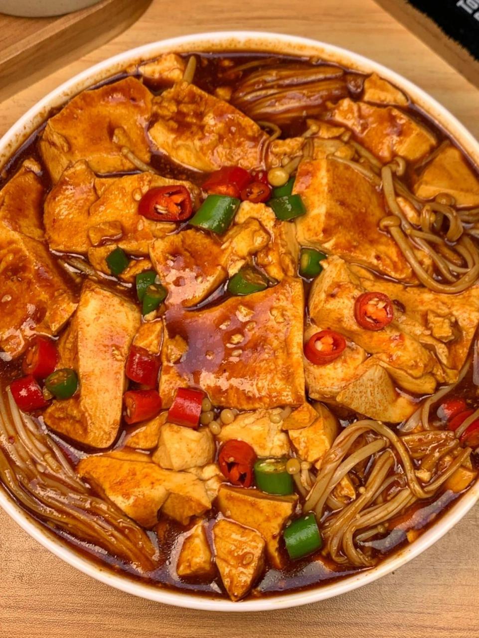 随便一做就很好吃的金针菇焖豆腐75|||减脂期试试这样吃叭～～豆腐