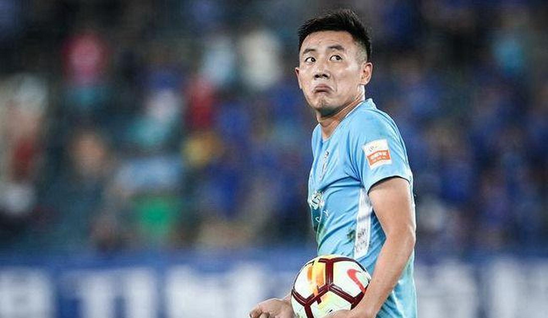 gif创作人# "中超四大恶人之一"秦升职业生涯,身价,年薪一览 年薪