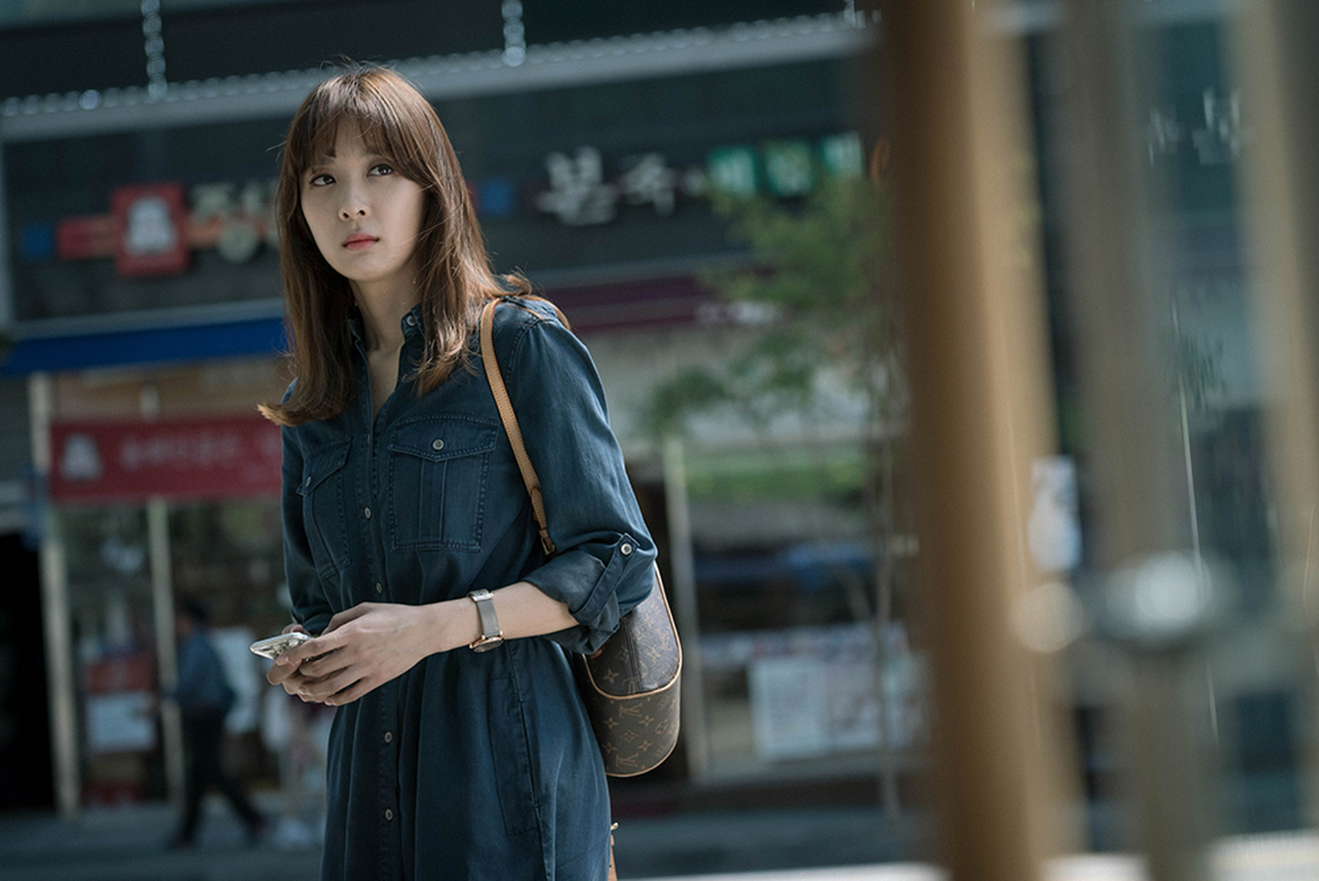 《解冻》是由李受妍执导,赵震雄,申久,李清娥,金大明主演的惊悚电影