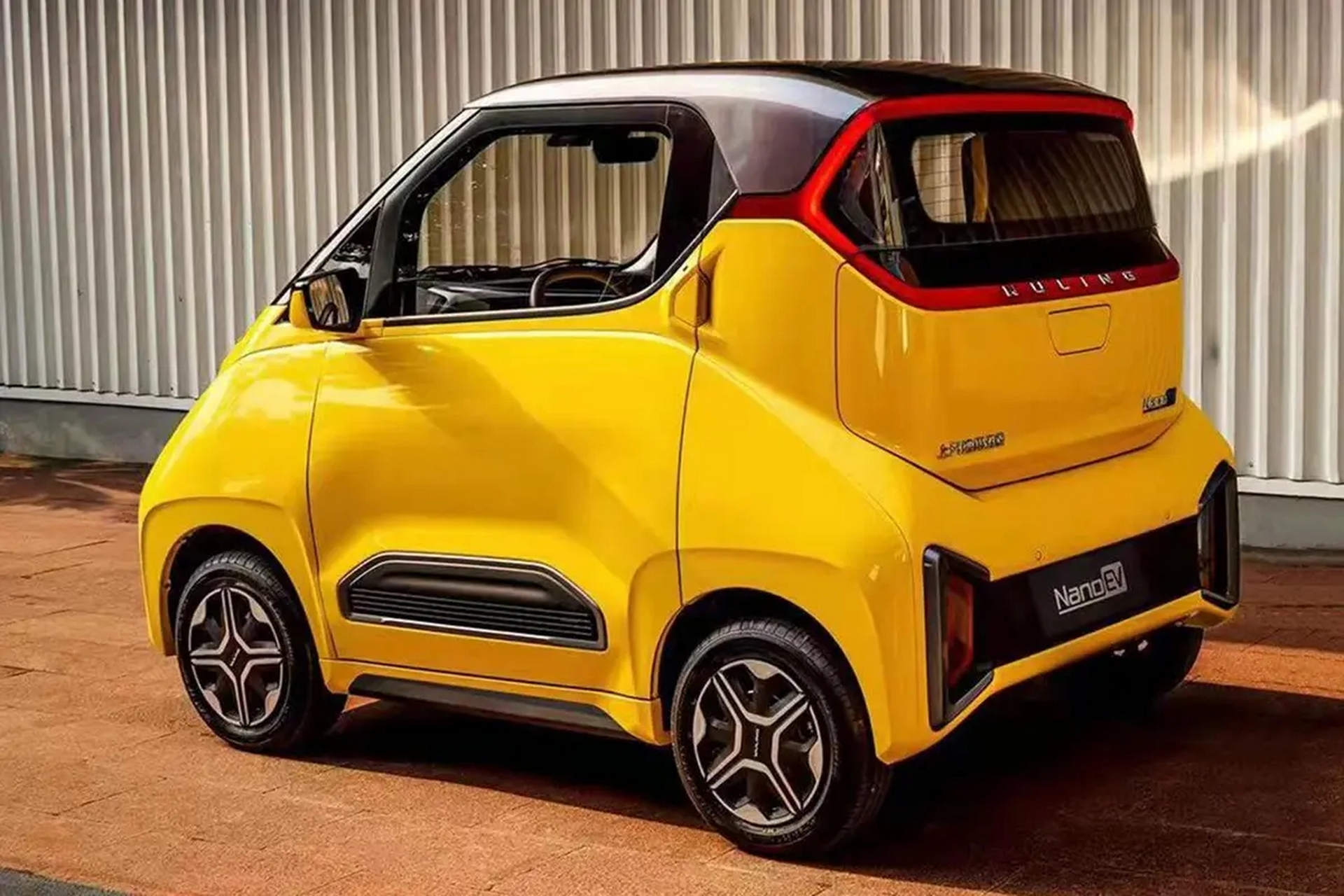 五菱nanoev,比老头乐强太多了!  卖5.68万和6.