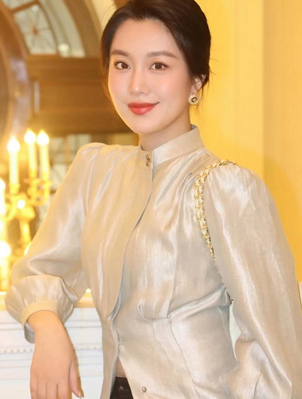 女人就应该这样端庄大气