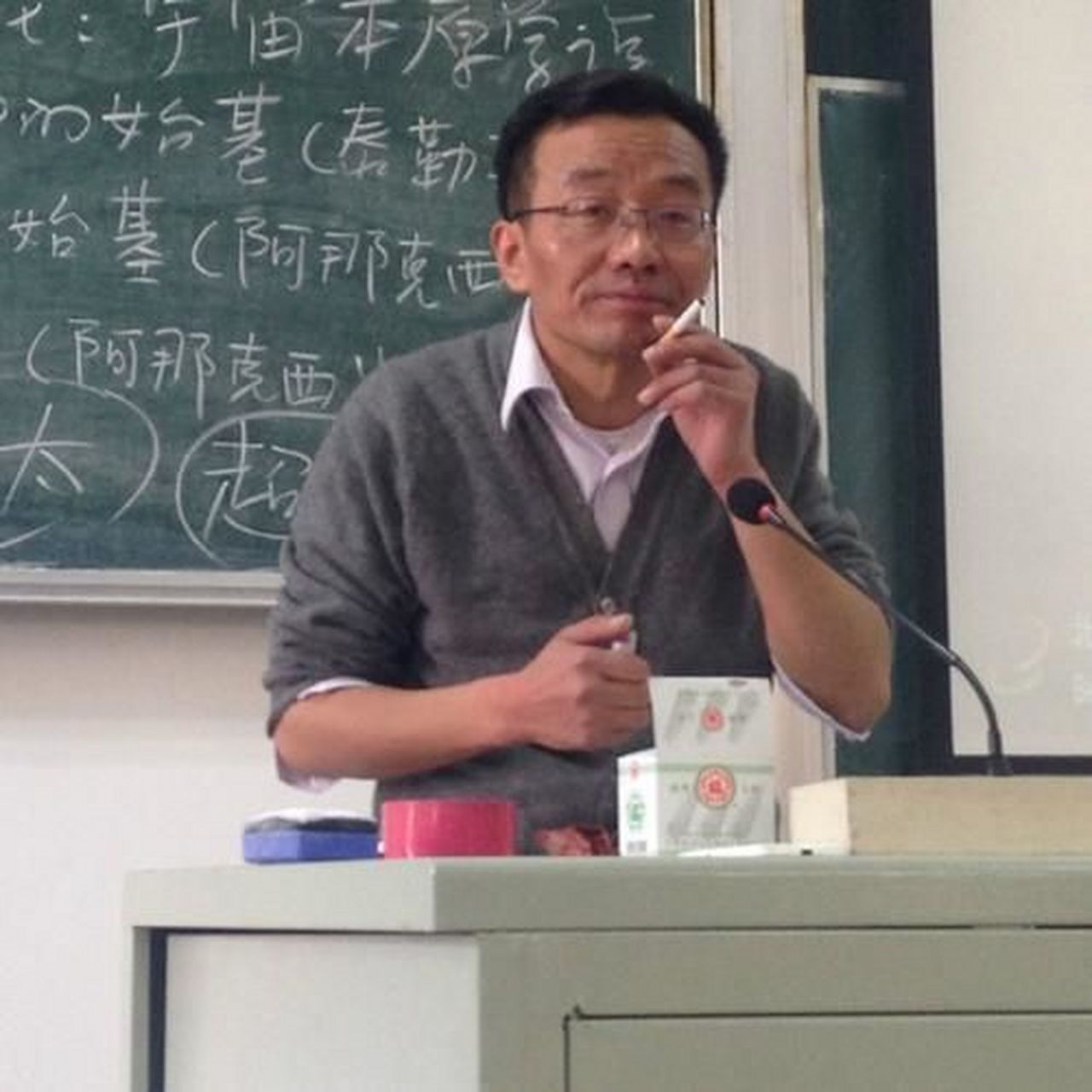 复旦大学哲学教授王德峰吐槽儿子:我精心培养了18年,差点连大学都上不