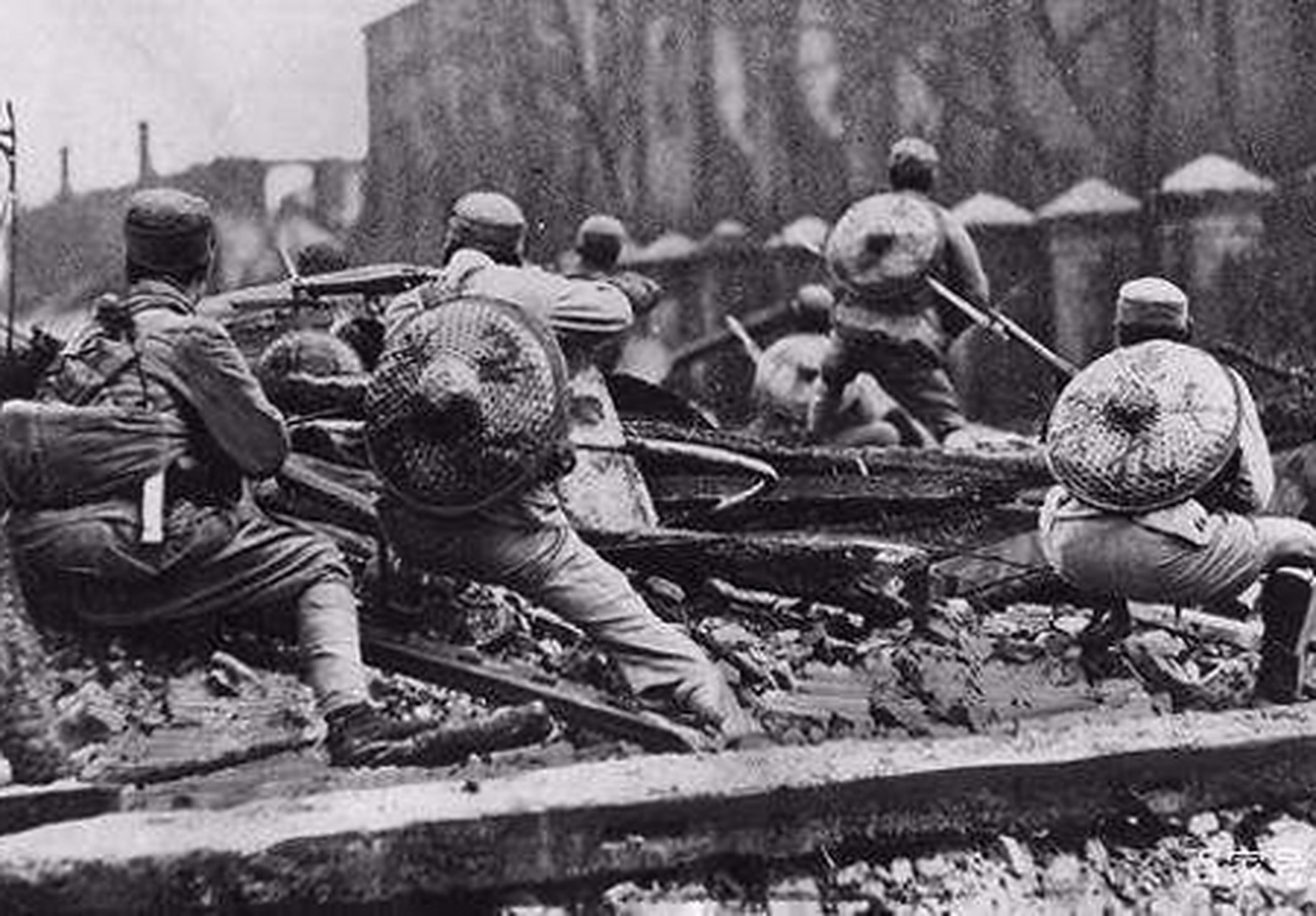 1937年8月8日,南口战役爆发,中国军队与日寇血战18天,伤亡惨重,但也极