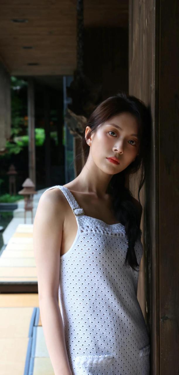 汤敏# ,向上影业签约演员,代表作品《半个喜剧》《人间烟火花小厨》.