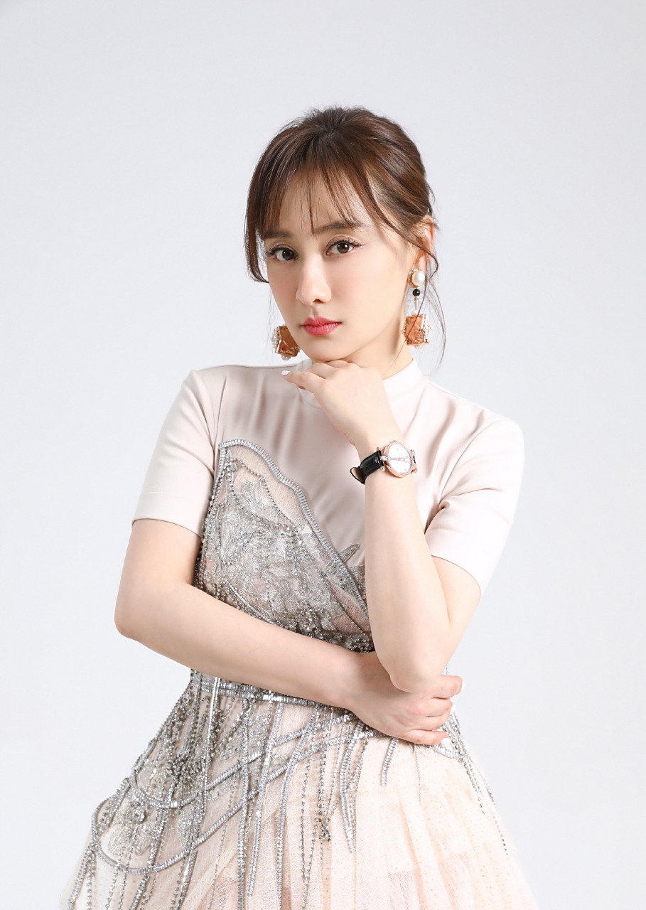 第一眼就心动的明星#  那必须是颜值巅峰的陈德容,陈德容被誉为中国