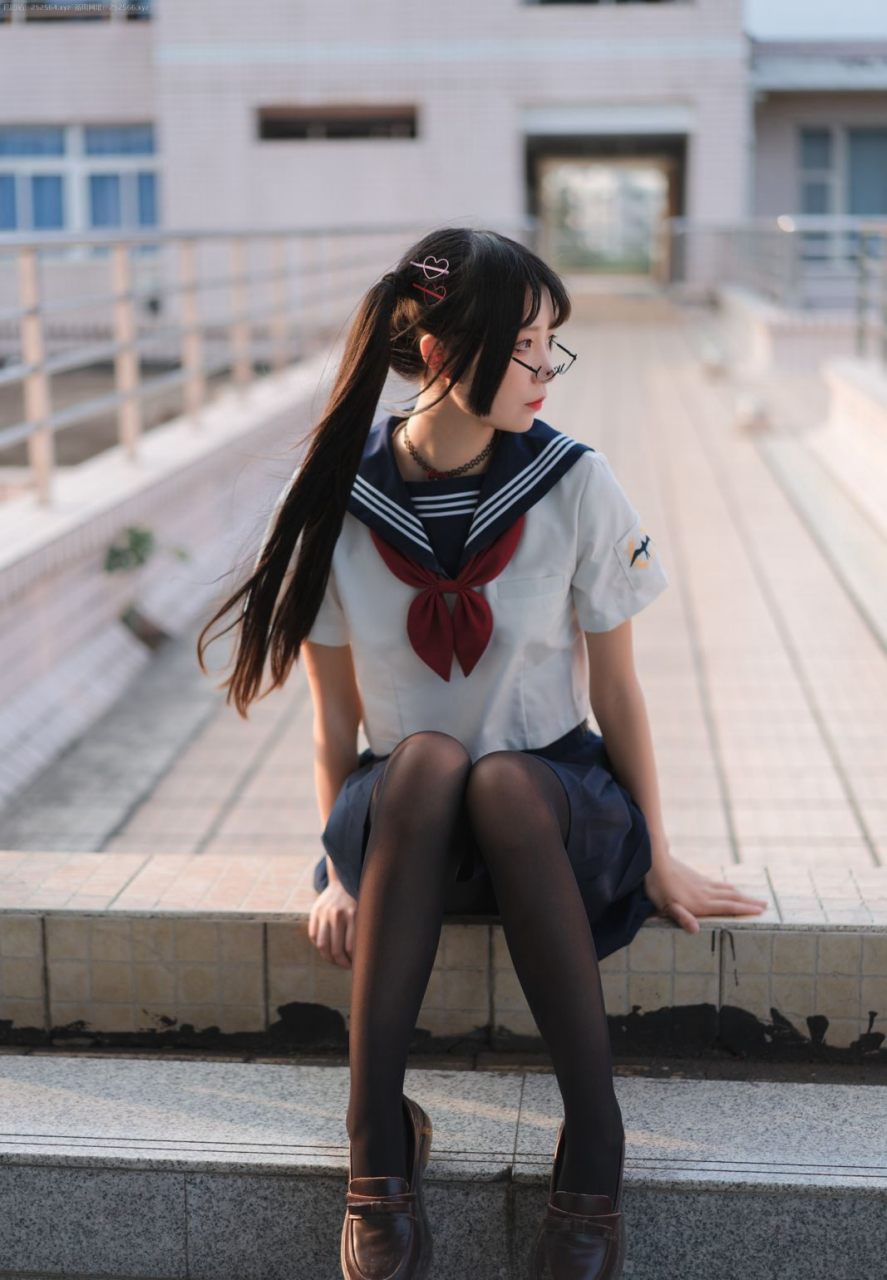 jk丝袜美女双马尾清纯私拍高清美图