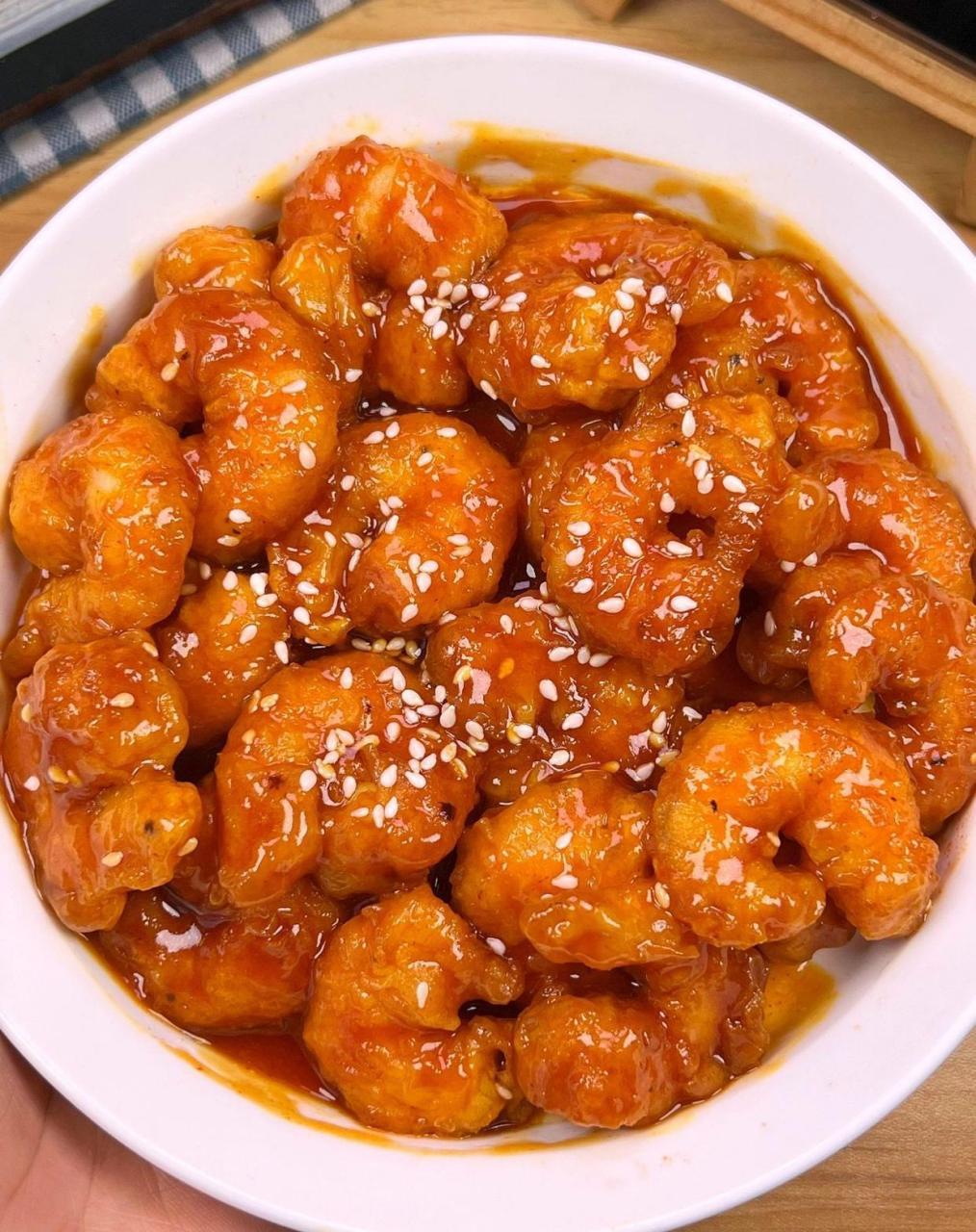 再发一次老妈做了十几年的糖醋虾仁做法!