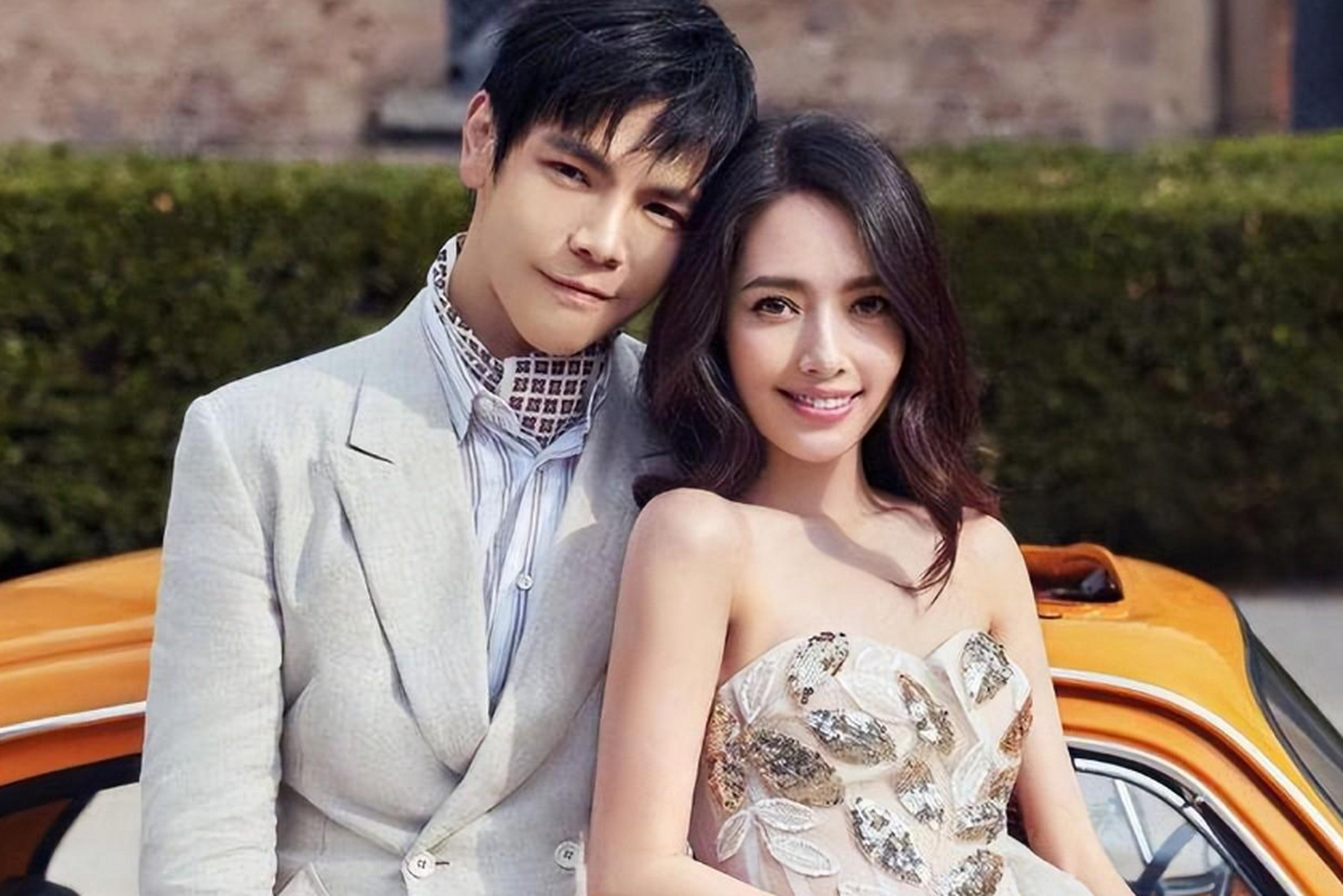 "  除了黄婉佩,向佐还跟应采儿,阿娇,内衣模特等人传出过绯闻