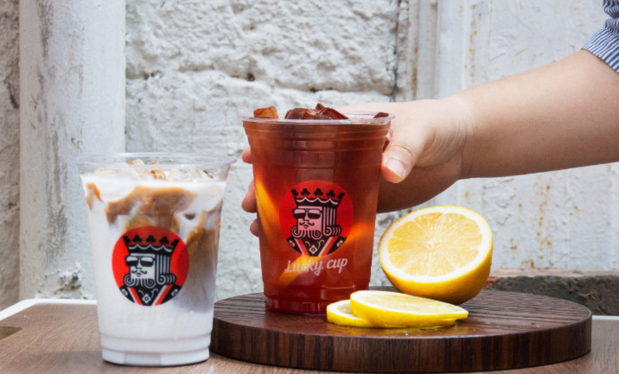 5万元,总部统一管理费2-5000元,首批原料费5000-1万元. #幸运咖